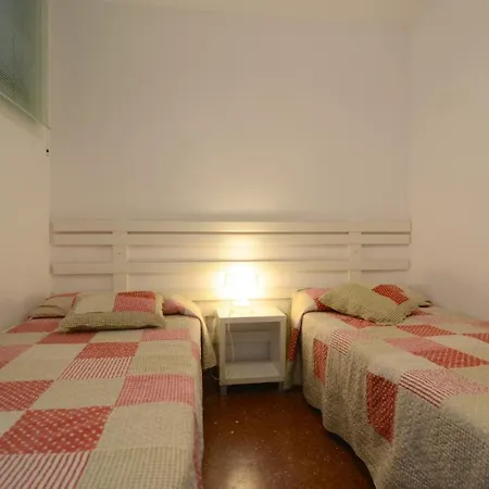 Catalonia 3-5 * L'Estartit